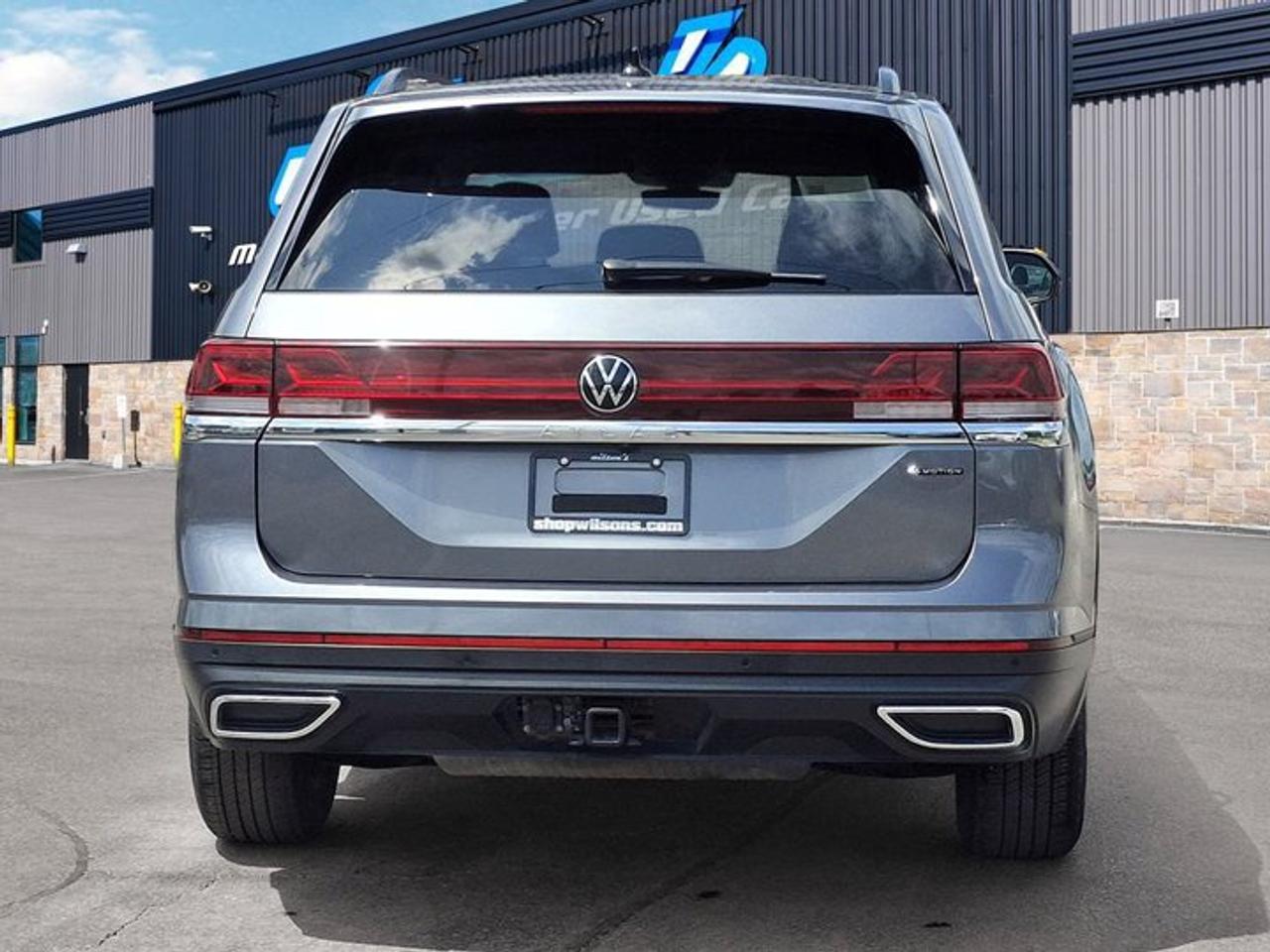 2025 Volkswagen Atlas Comfortline AWD | Leather | Cooled + Heated Seats | Heated Wheel | Adaptive Cruise | and More ! Photo