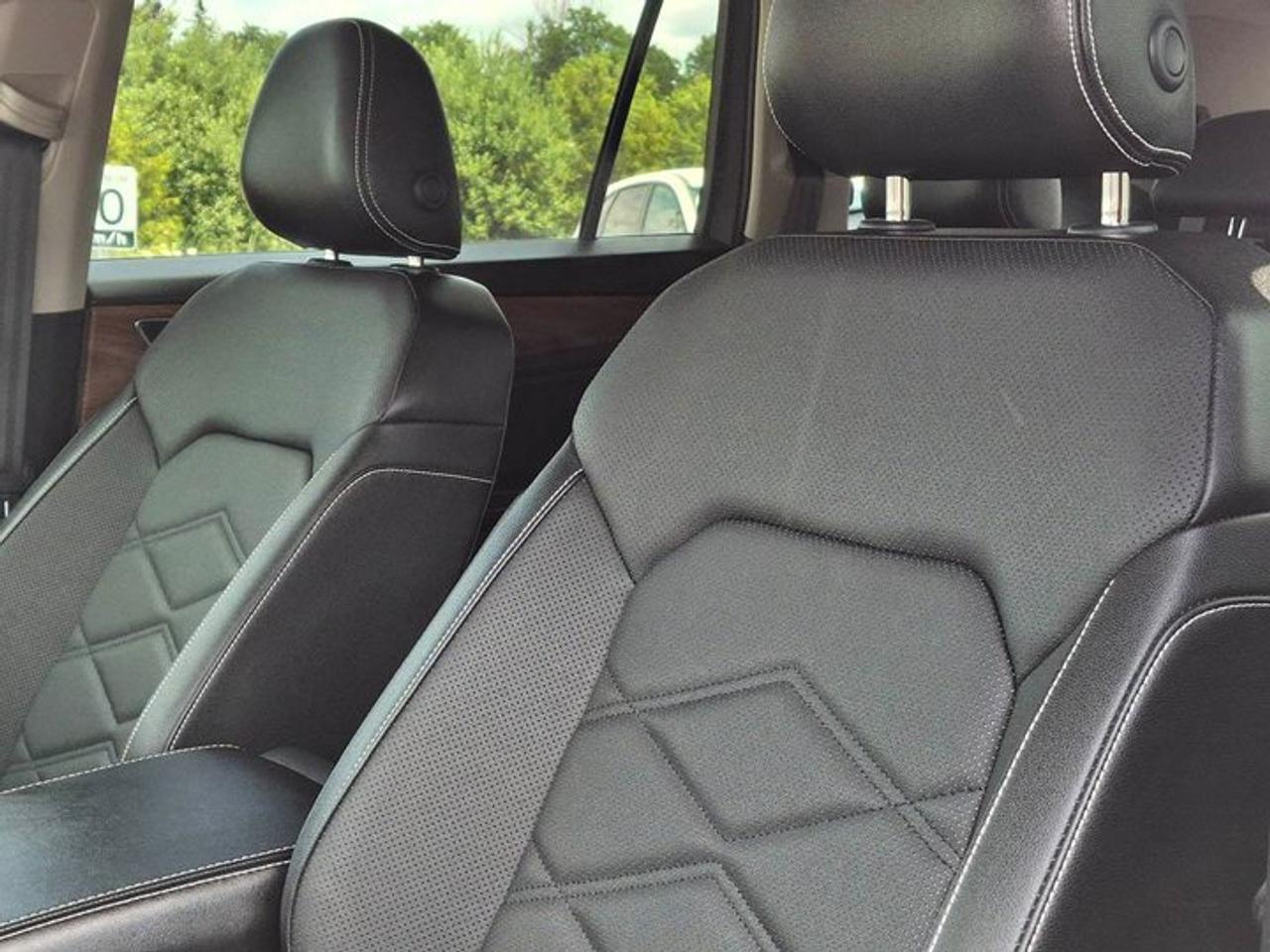 2025 Volkswagen Atlas Comfortline AWD | Leather | Cooled + Heated Seats | Heated Wheel | Adaptive Cruise | and More ! Photo