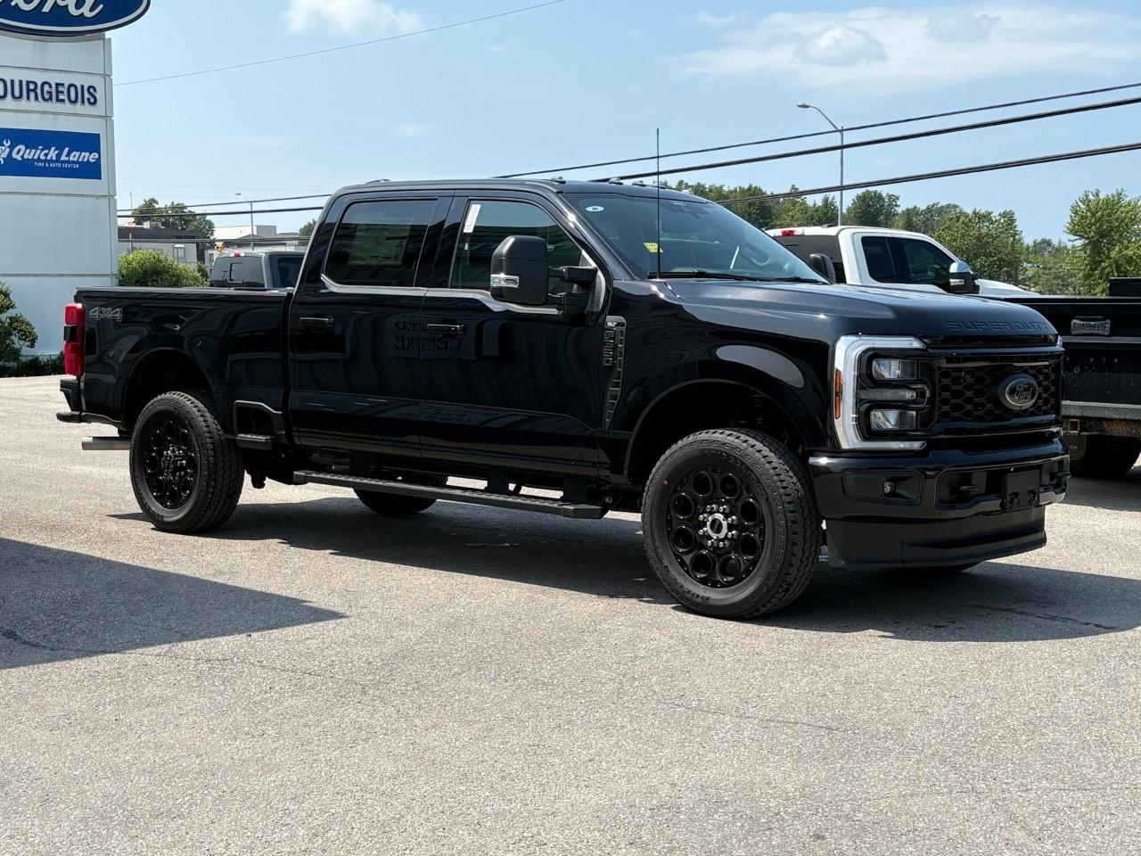 2026 Ford F-350 Super Duty SRW XLT 4WD CREW CAB 6.75' BOX Photo4