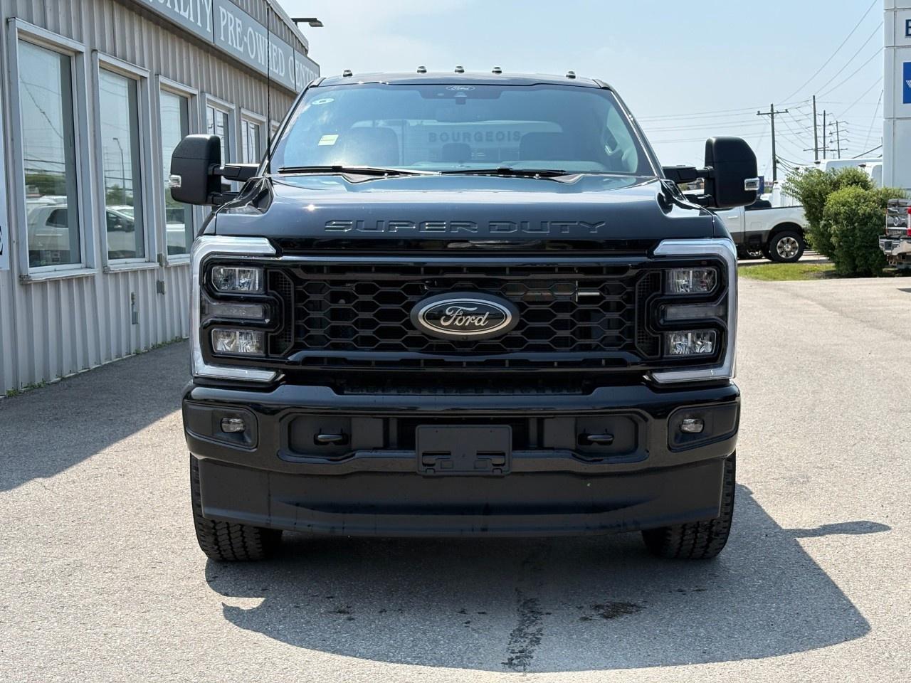2026 Ford F-350 Super Duty SRW XLT 4WD CREW CAB 6.75' BOX Photo2