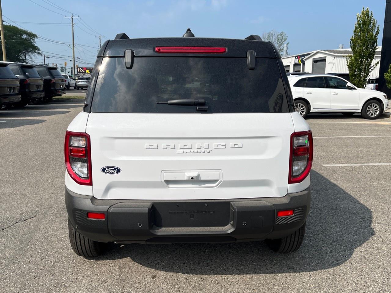 2026 Ford Bronco Sport Outer Banks 4x4 Photo3