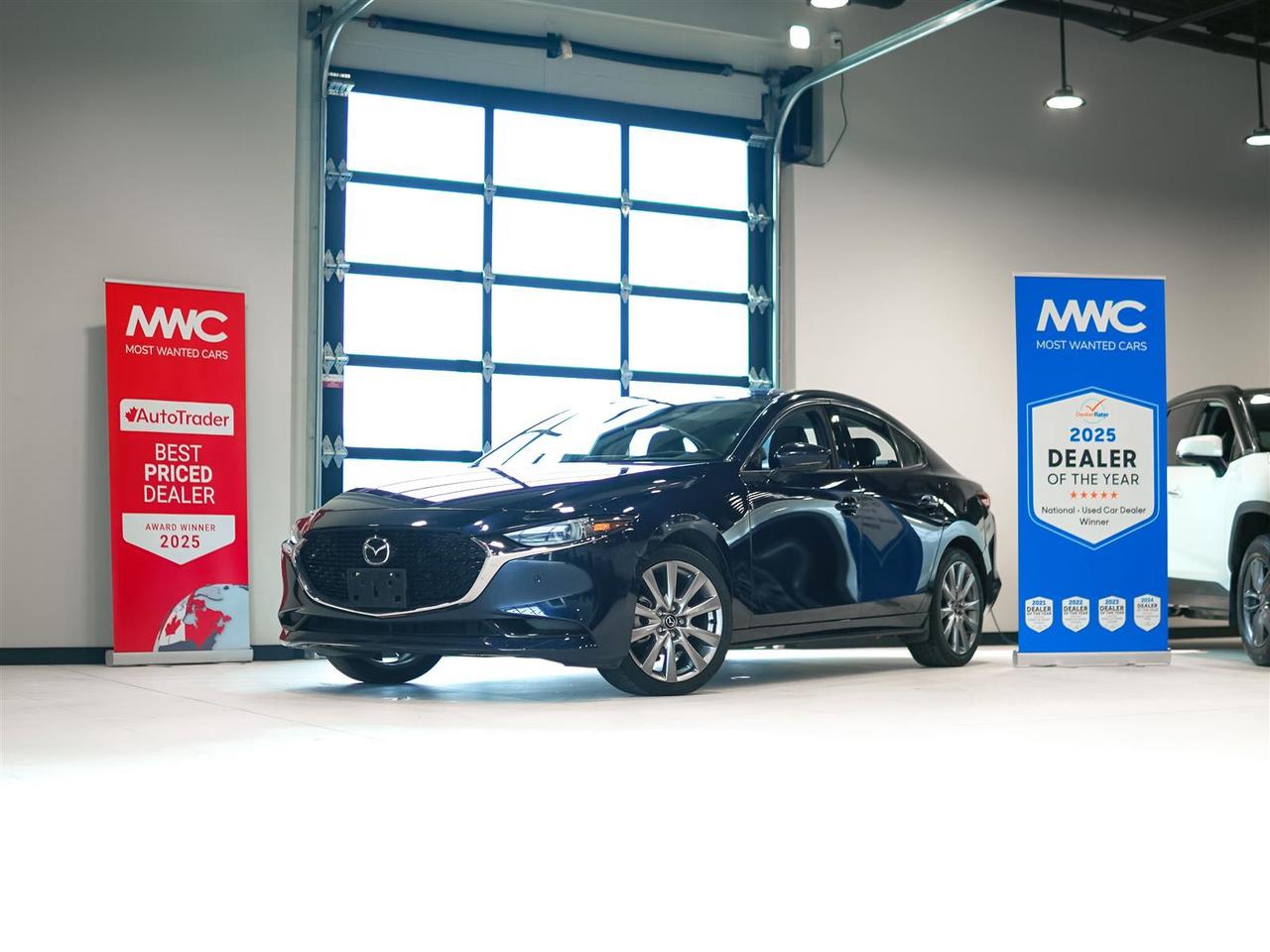 2025 Mazda MAZDA3 GT | NAV | LTHR | ROOF | NO ACCIDENTS Photo0
