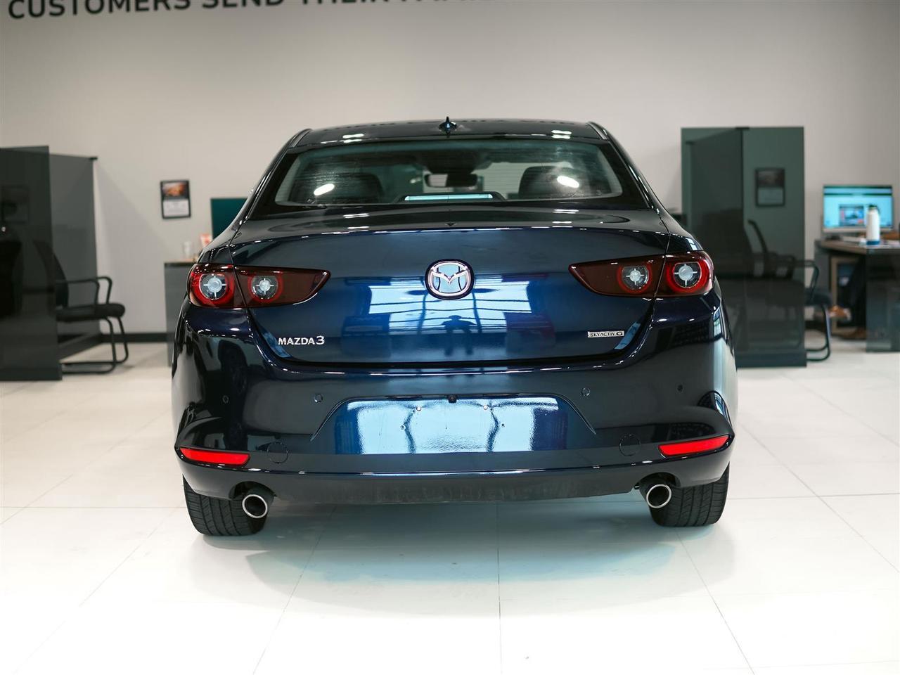 2025 Mazda MAZDA3 GT | NAV | LTHR | ROOF | NO ACCIDENTS Photo