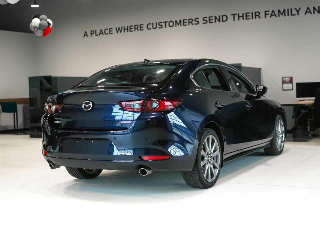 2025 Mazda MAZDA3 GT | NAV | LTHR | ROOF | NO ACCIDENTS Photo