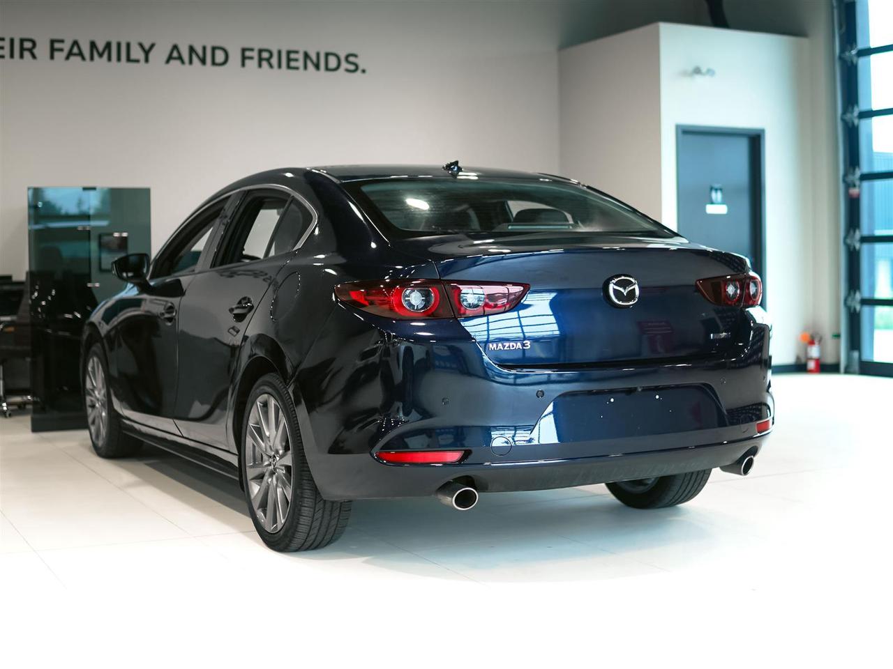 2025 Mazda MAZDA3 GT | NAV | LTHR | ROOF | NO ACCIDENTS Photo