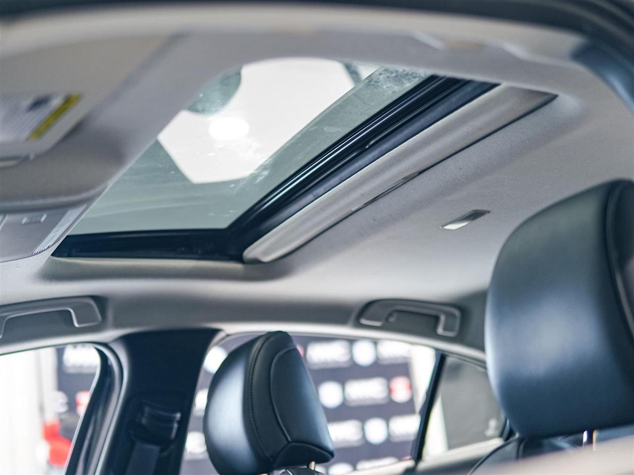 2025 Mazda MAZDA3 GT | NAV | LTHR | ROOF | NO ACCIDENTS Photo