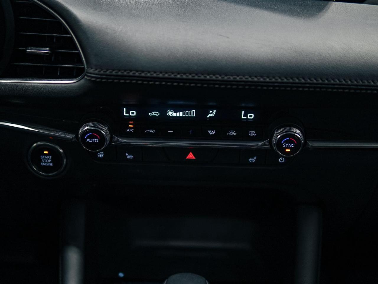 2025 Mazda MAZDA3 GT | NAV | LTHR | ROOF | NO ACCIDENTS Photo