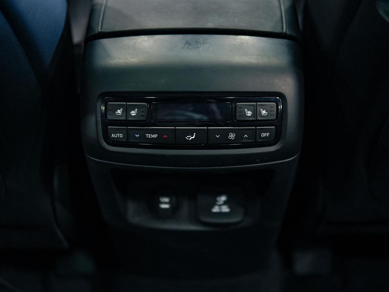 2023 Hyundai PALISADE ** SALE PENDING BY BRANDON ** Photo