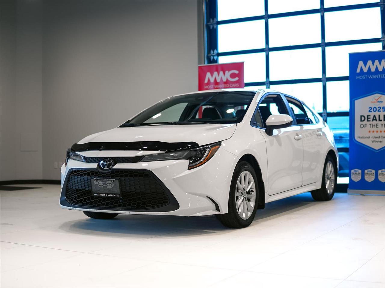 2022 Toyota Corolla LE | UPGRADE | SUNROOF | TOYOTA SERVICED | NO ACCIDENTS Photo