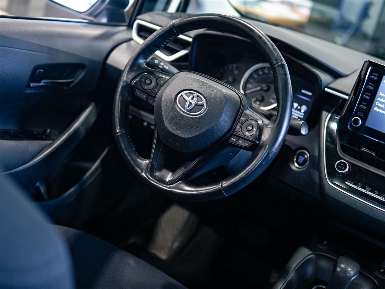 2022 Toyota Corolla LE | UPGRADE | SUNROOF | TOYOTA SERVICED | NO ACCIDENTS Photo