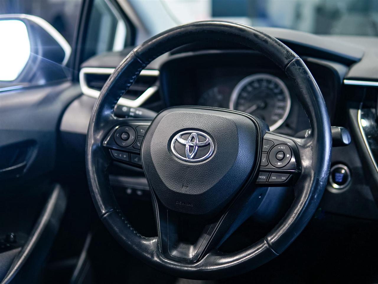 2022 Toyota Corolla LE | UPGRADE | SUNROOF | TOYOTA SERVICED | NO ACCIDENTS Photo