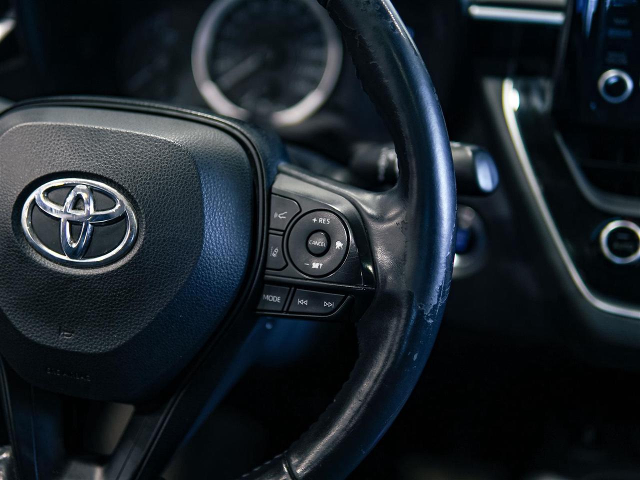 2022 Toyota Corolla LE | UPGRADE | SUNROOF | TOYOTA SERVICED | NO ACCIDENTS Photo
