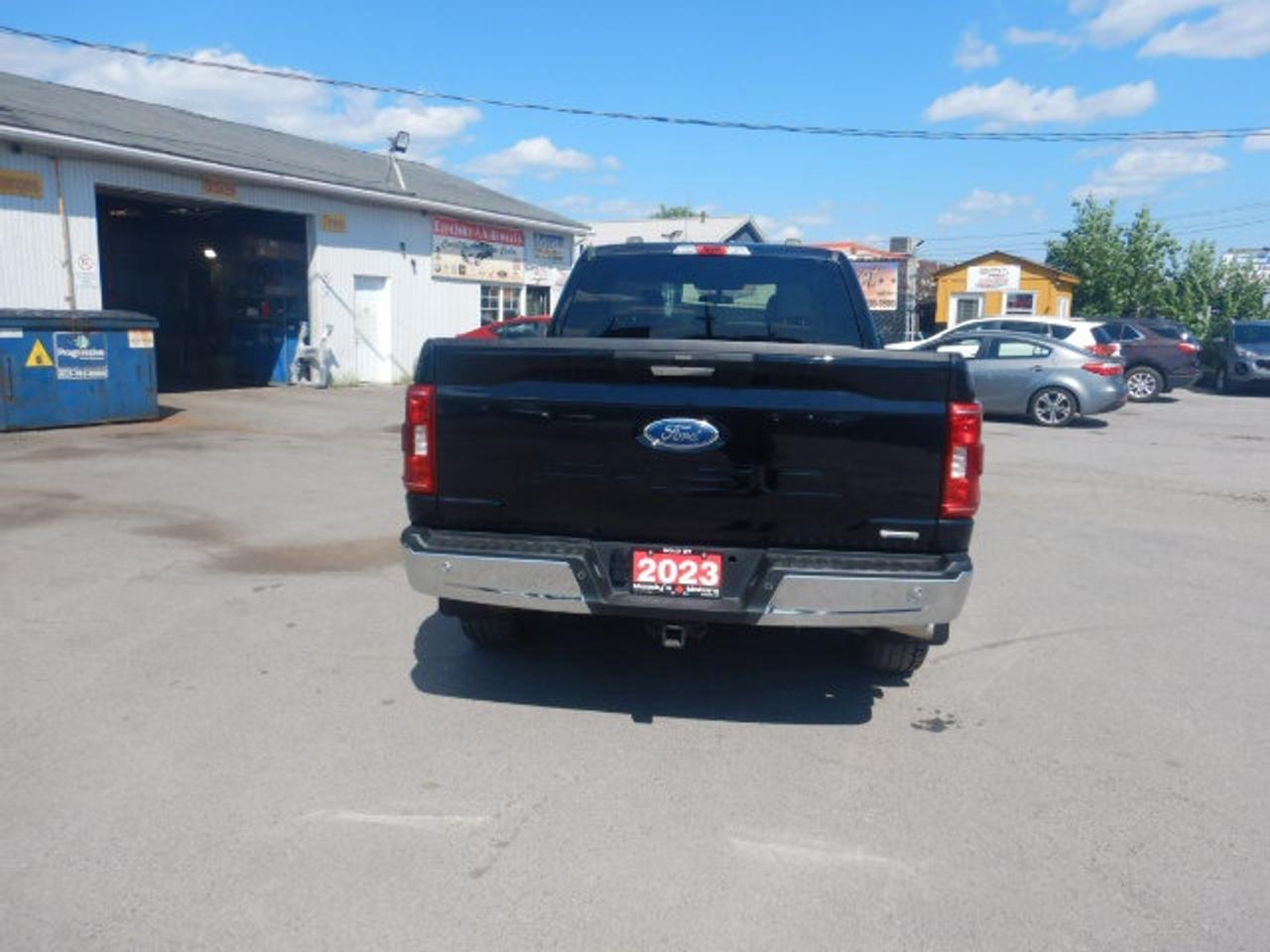 2023 Ford F-150 XLT Photo