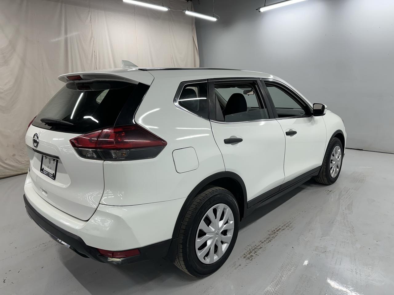 2019 Nissan Rogue S Photo26