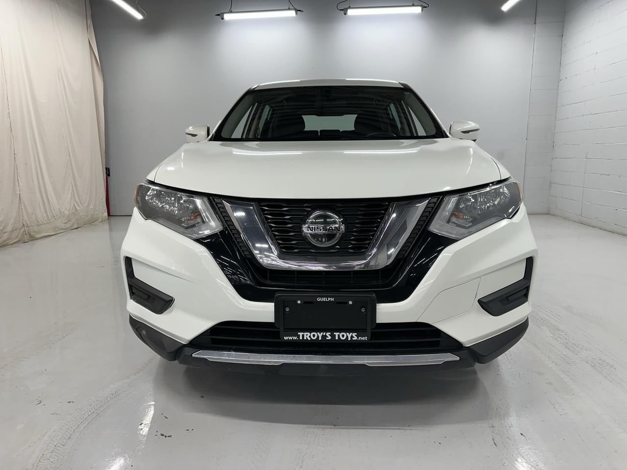 2019 Nissan Rogue S Photo2