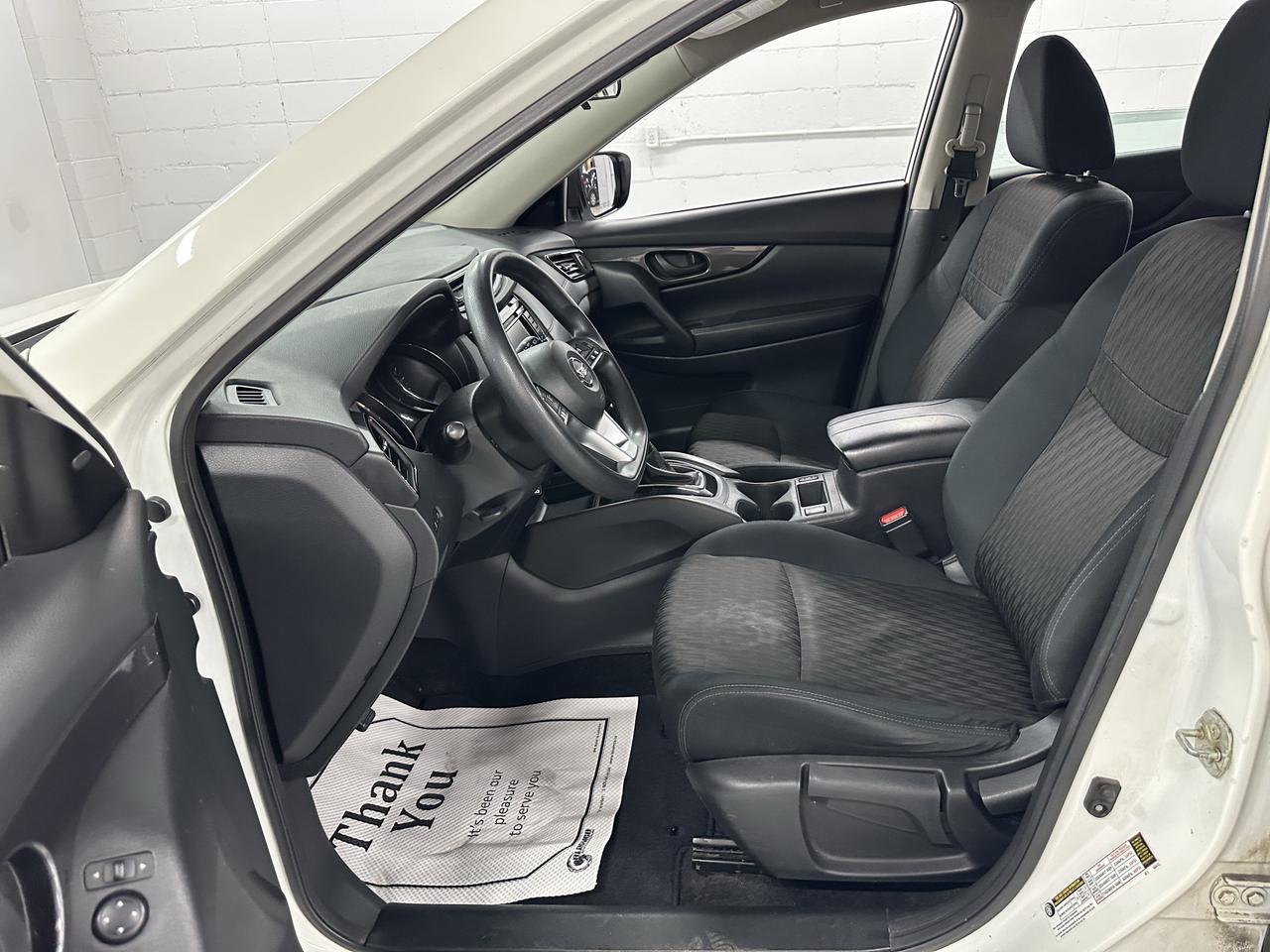 2019 Nissan Rogue S Photo17