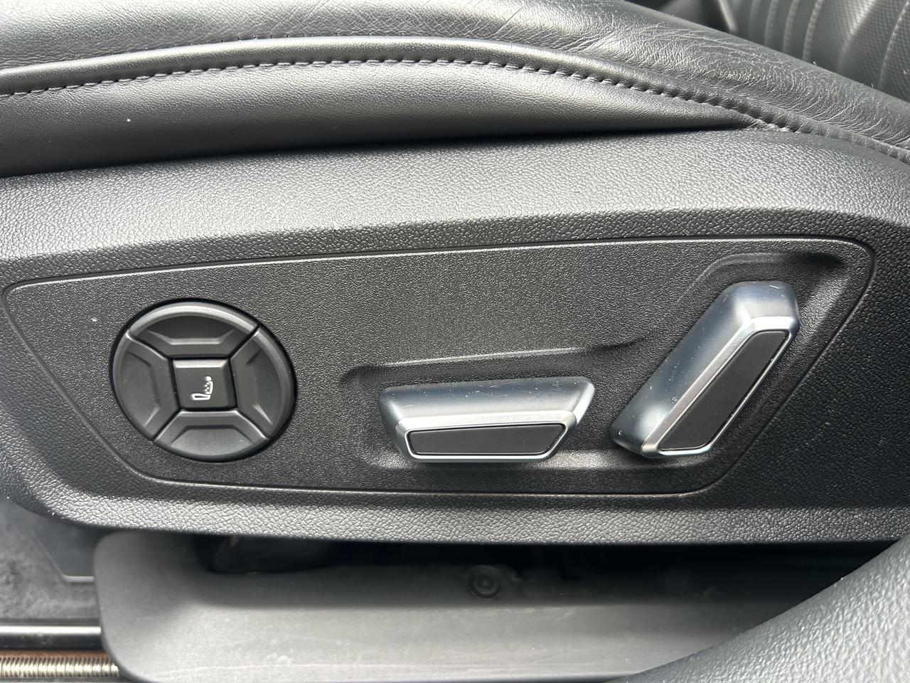 2019 Audi A6 Technik - 91K! AWD, LEATHER, SUNROOF, NAV, LOADED! Photo