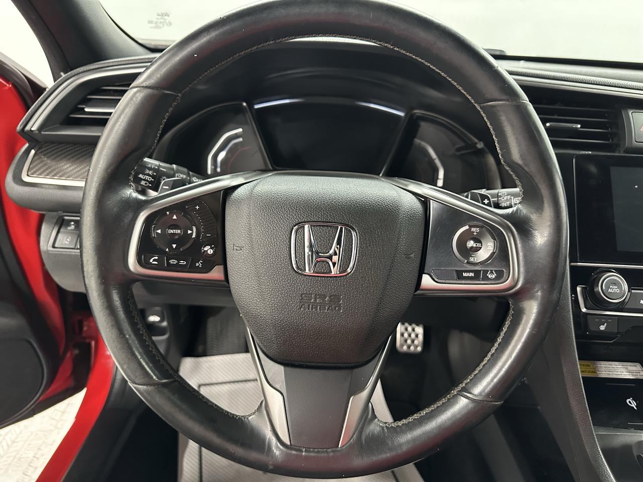 2018 Honda Civic Sport Touring Photo12