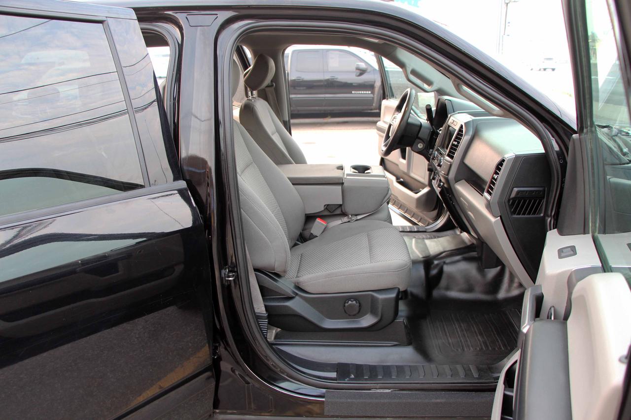 2020 Ford F-150 XLT 4X4 Photo
