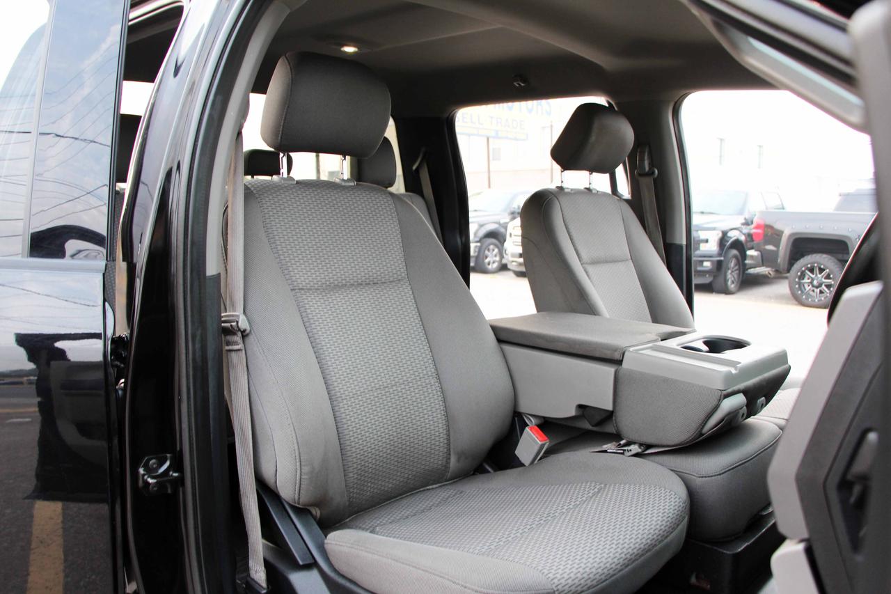 2020 Ford F-150 XLT 4X4 Photo