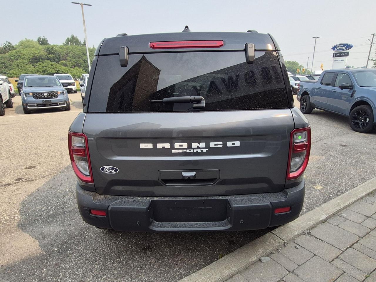 2026 Ford Bronco Sport OUTER BANKS, ADAPTIVE CRUISE, MEMORY SEAT Photo4