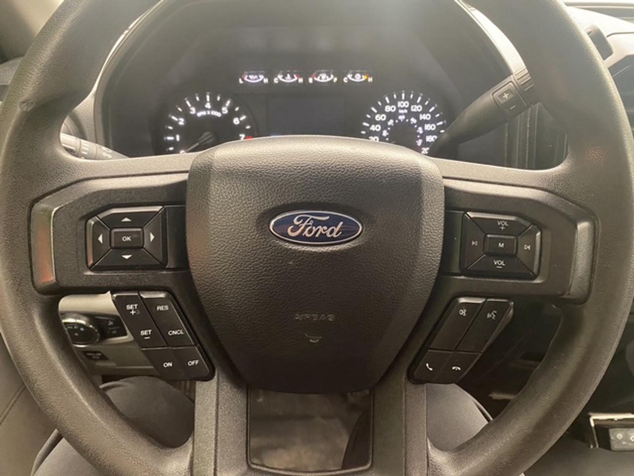 2018 Ford F-150 XL REGULAR CAB LONG 2WD 8' BOX Photo