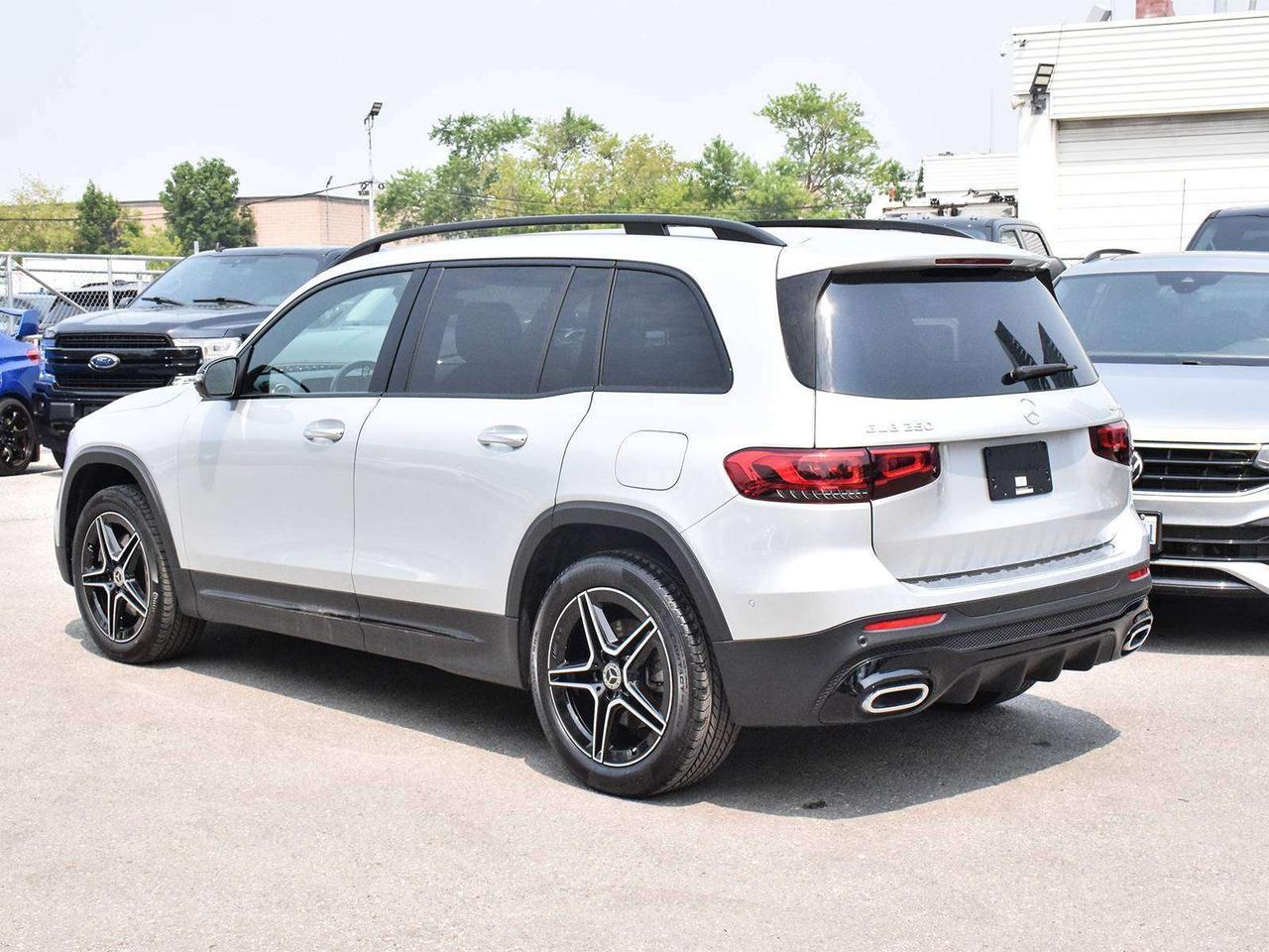 2023 Mercedes-Benz AMG GLB 35 GLB 250 Photo