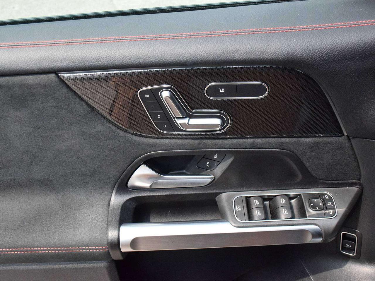 2023 Mercedes-Benz AMG GLB 35 GLB 250 Photo