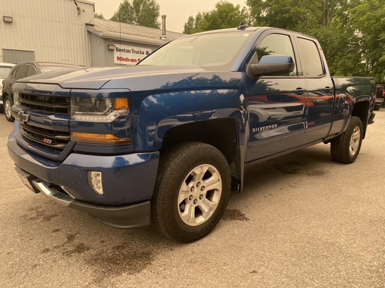 2018 Chevrolet Silverado 1500 1500 LT 4WD DOUBLE CAB Photo