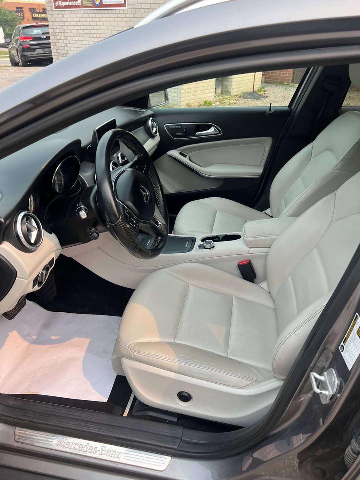 2015 Mercedes-Benz GLA GLA 250 4MATIC NAVIGATION LEATHER SEATS Photo