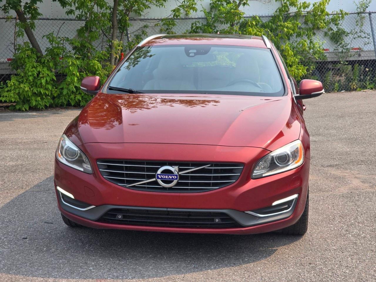 2015 Volvo V60 4DR WGN T6 PREMIER PLUS AWD Photo