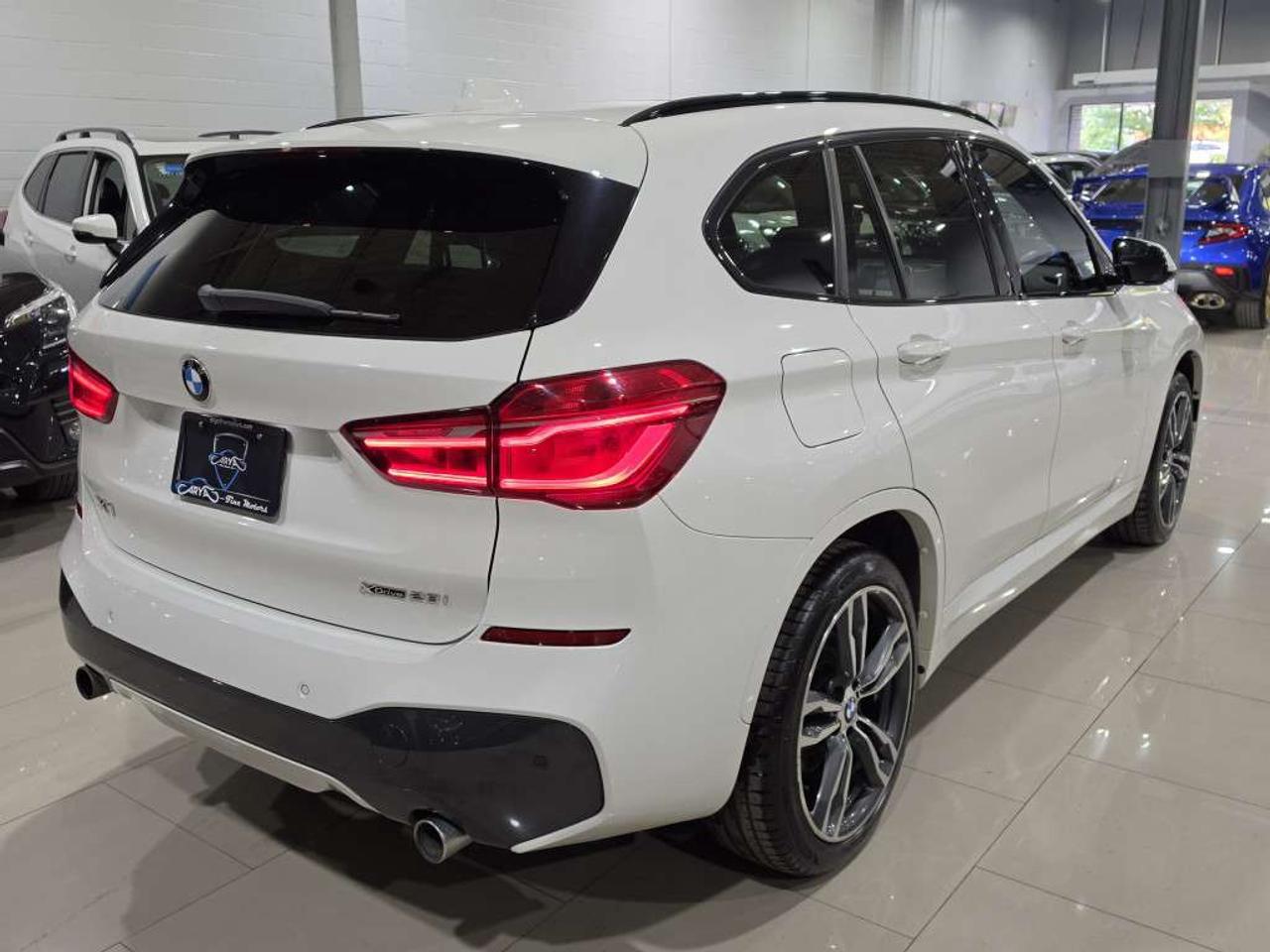 2019 BMW X1 xDrive28i M Sports package No Accidents 19 M wheels Panoramic Roof Navi Backup Cam Photo