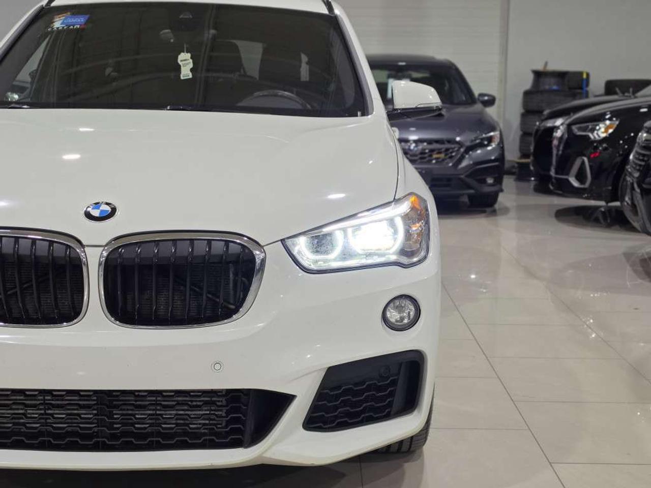 2019 BMW X1 xDrive28i M Sports package No Accidents 19 M wheels Panoramic Roof Navi Backup Cam Photo