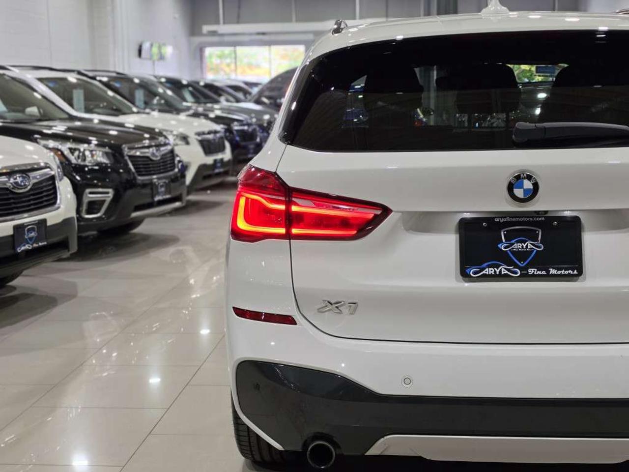 2019 BMW X1 xDrive28i M Sports package No Accidents 19 M wheels Panoramic Roof Navi Backup Cam Photo