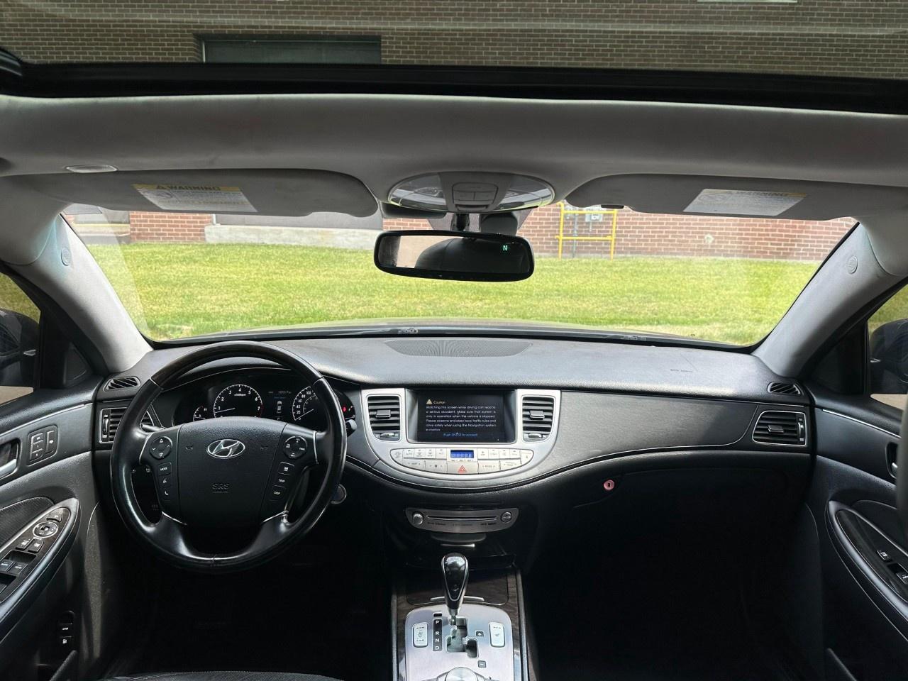 2012 Hyundai Genesis Sedan 4dr Sdn V6 w/Technology Pkg Photo