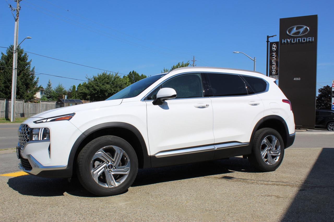 2023 Hyundai Santa Fe Preferred AWD 1-Owner, ONLY 3800 WOW!! Photo