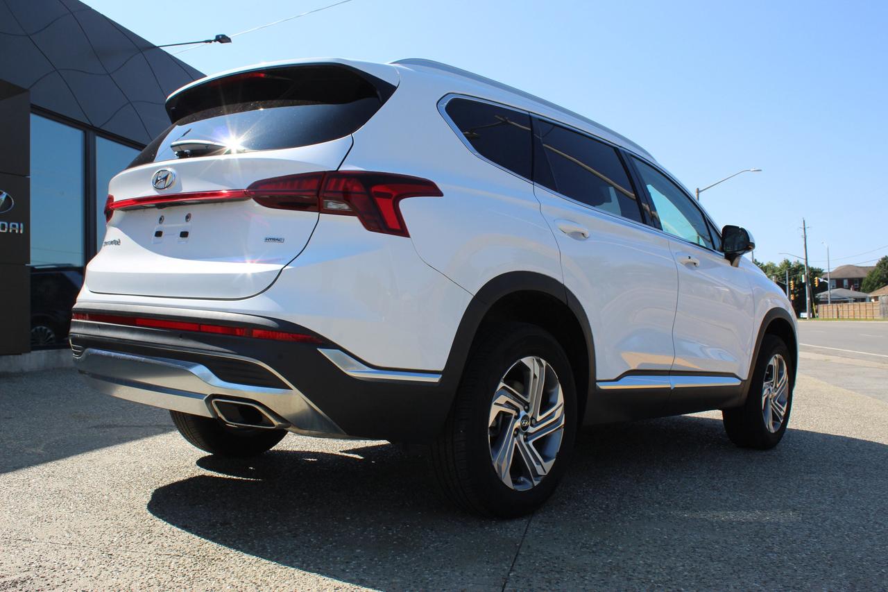 2023 Hyundai Santa Fe Preferred AWD 1-Owner, ONLY 3800 WOW!! Photo