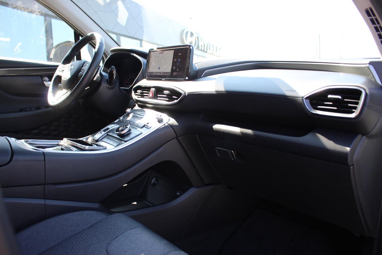 2023 Hyundai Santa Fe Preferred AWD 1-Owner, ONLY 3800 WOW!! Photo