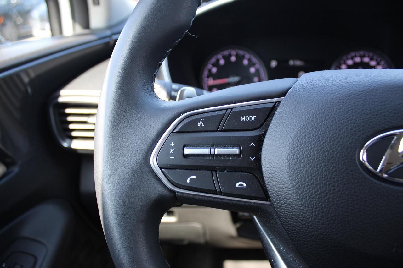 2023 Hyundai Santa Fe Preferred AWD 1-Owner, ONLY 3800 WOW!! Photo