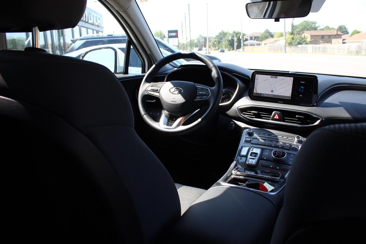 2023 Hyundai Santa Fe Preferred AWD 1-Owner, ONLY 3800 WOW!! Photo