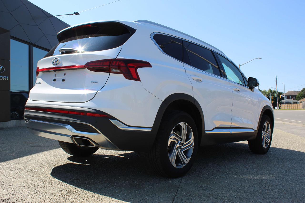2023 Hyundai Santa Fe Preferred AWD 1-Owner, ONLY 3800KM WOW!! Photo