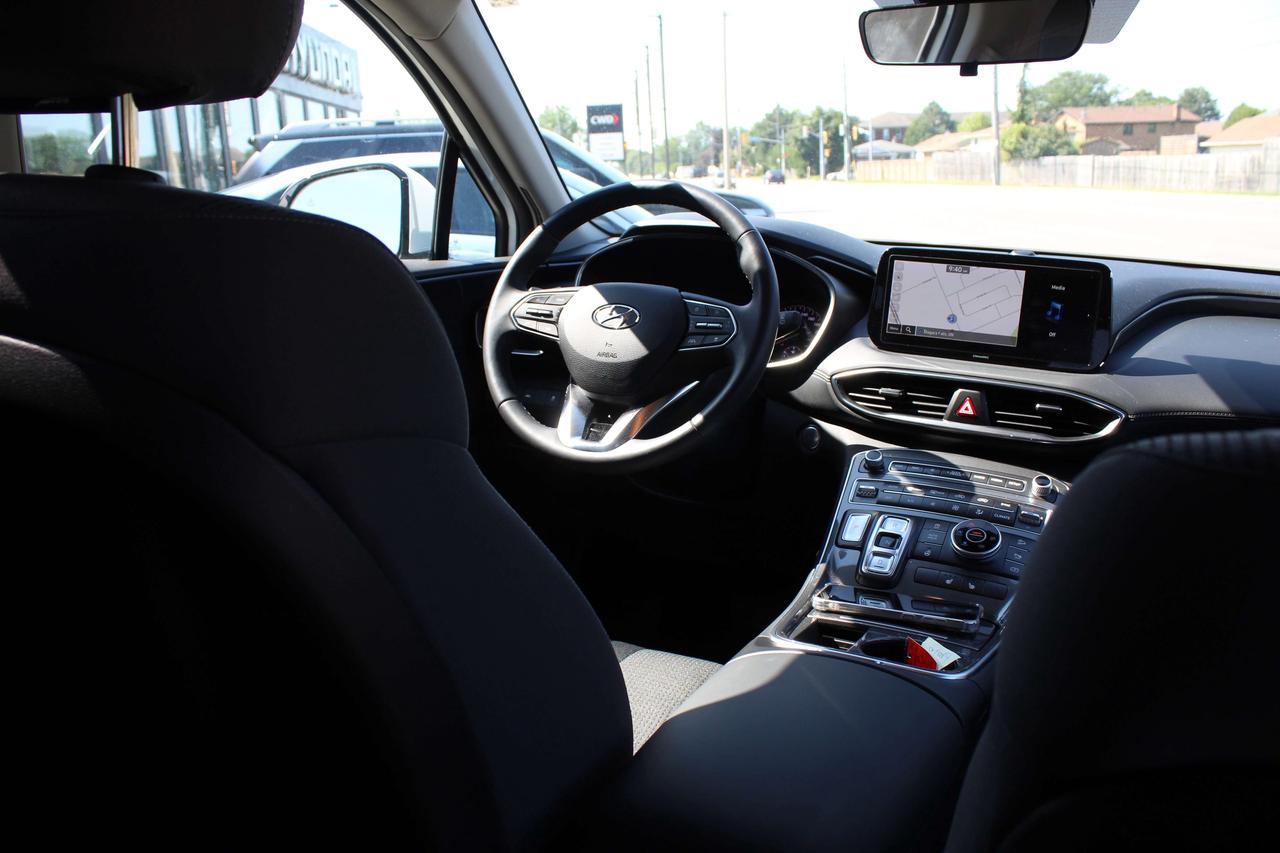 2023 Hyundai Santa Fe Preferred AWD 1-Owner, ONLY 3800KM WOW!! Photo