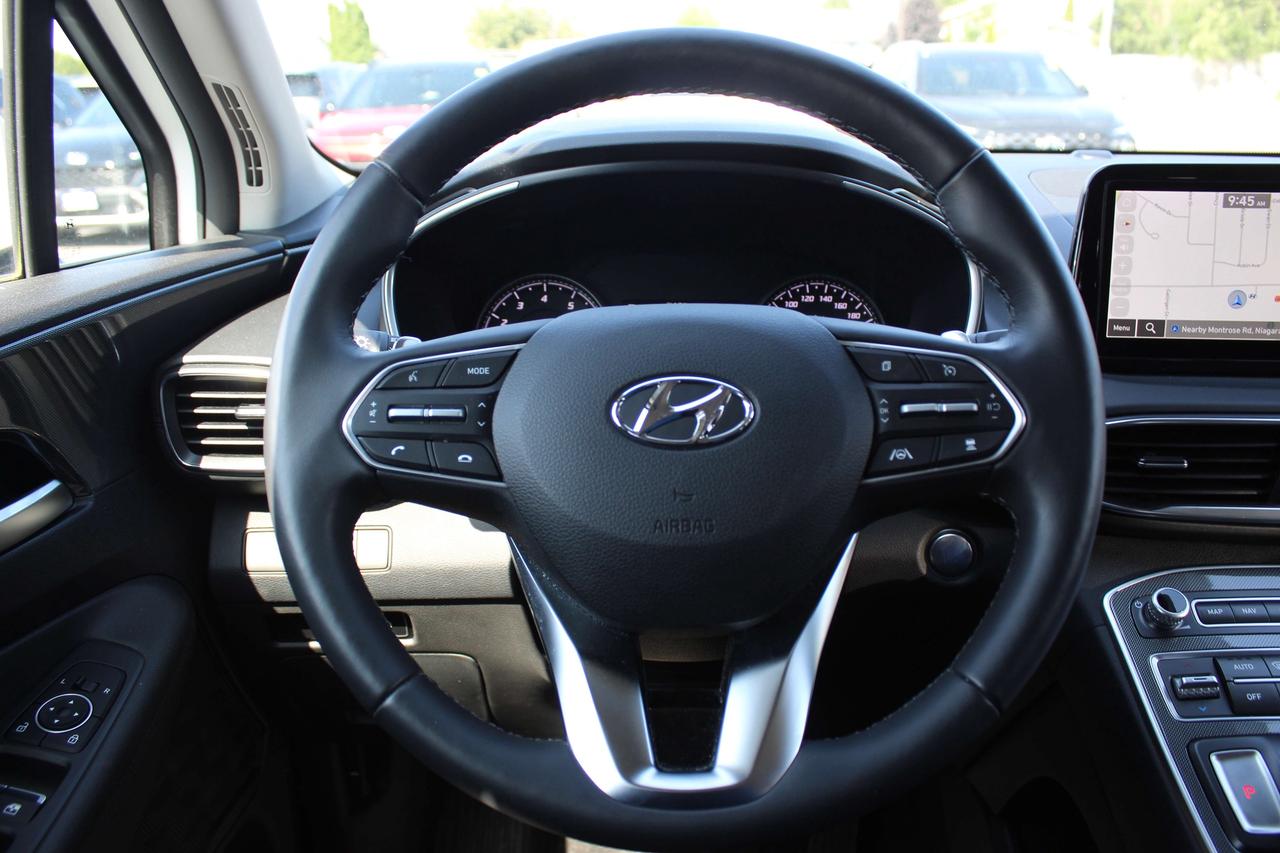 2023 Hyundai Santa Fe Preferred AWD 1-Owner, ONLY 3800KM WOW!! Photo