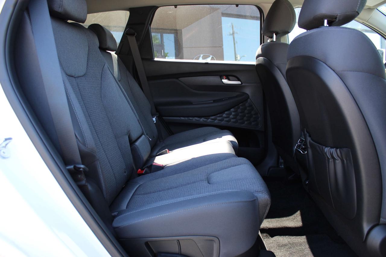 2023 Hyundai Santa Fe Preferred AWD 1-Owner, ONLY 3800KM WOW!! Photo