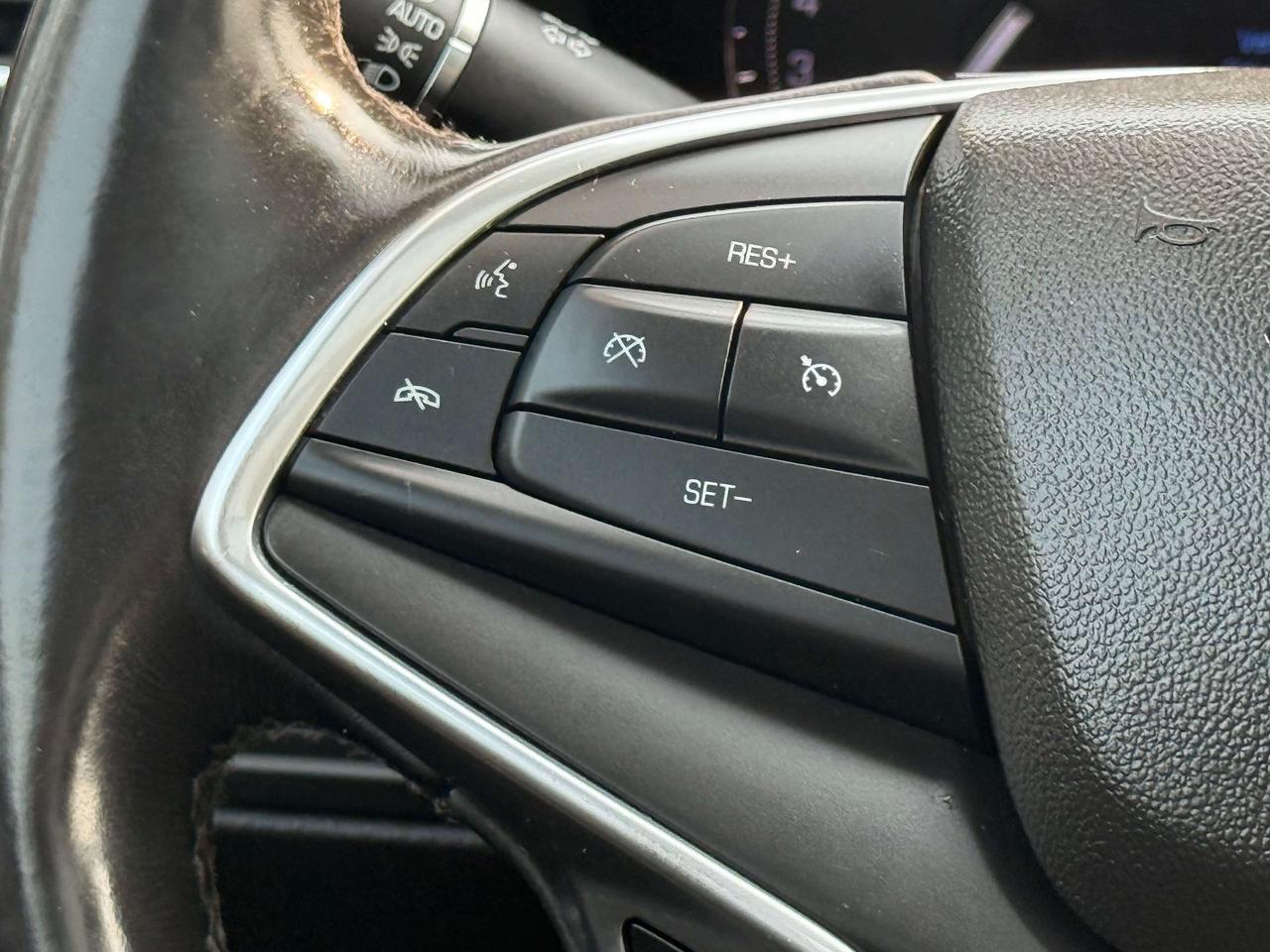 2018 Cadillac XT5 No Accident l Luxury l AWD l 3.6L l V6 l Pano Roof Photo