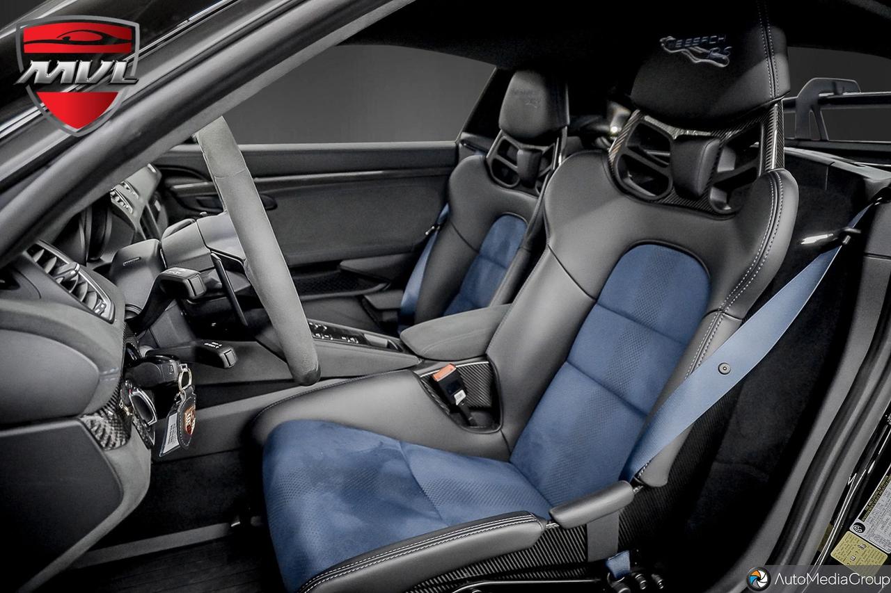 2025 Porsche 718 Cayman GT4 RS 2dr Rear-Wheel Drive Coupe Photo