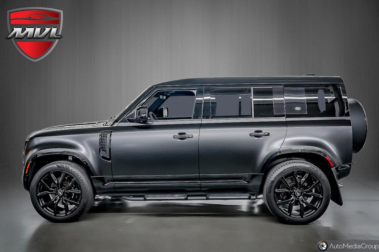 2023 Land Rover Defender V8 4dr All-Wheel Drive 110 Photo