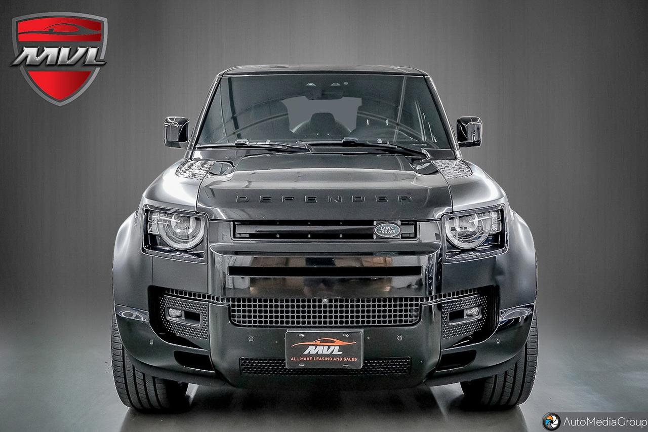 2023 Land Rover Defender V8 4dr All-Wheel Drive 110 Photo