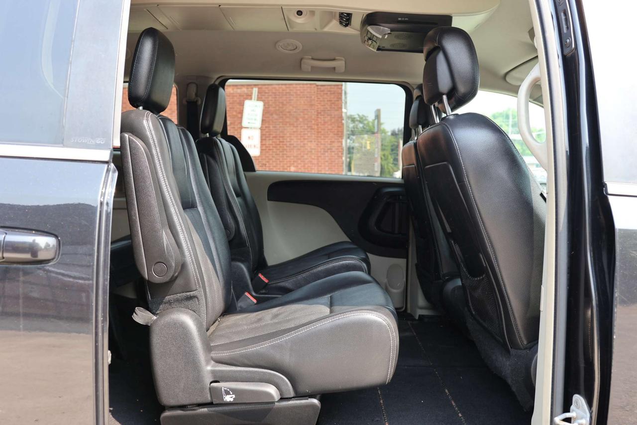 2012 Dodge Grand Caravan CREW PLUS-7PASS-DVD-R STARTER/BCAM/LEATHER/P SEAT/H SEATS & STEERING/BLUETOOTH/PSD/CRUISE CONTROL Photo