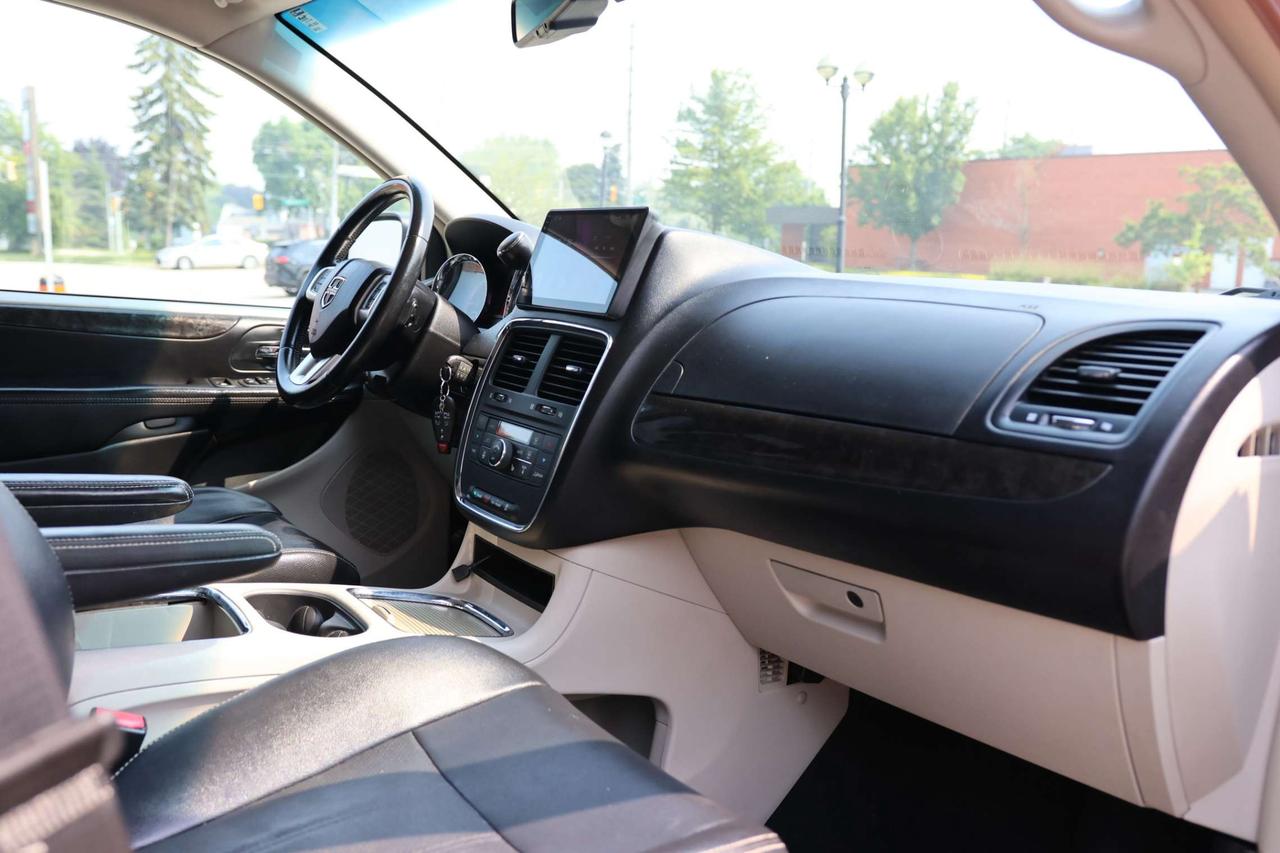 2012 Dodge Grand Caravan CREW PLUS-7PASS-DVD-R STARTER/BCAM/LEATHER/P SEAT/H SEATS & STEERING/BLUETOOTH/PSD/CRUISE CONTROL Photo